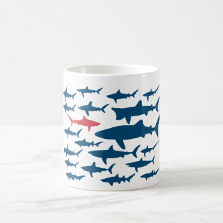 De Café Os tubarões, vão sua própria maneira! Caneca