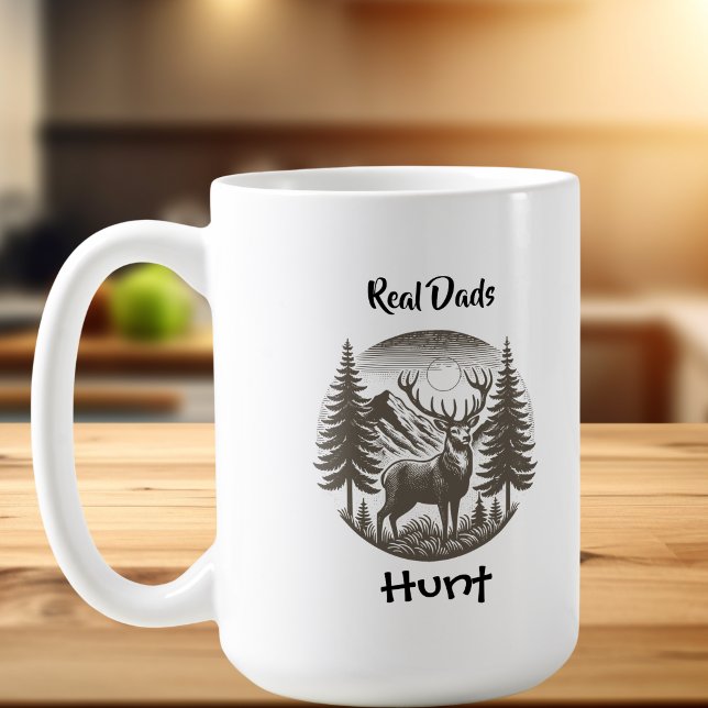 De Café Pais verdadeiros caçadores caneca personalizável (Elegant deer hunting 'real dads hunt' personalize the wording)