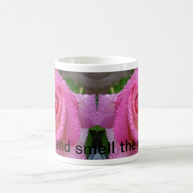 De Café Pare e cheire a caneca dos rosas (Centro)