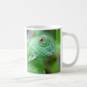 De Café Réptil verde do lagarto da iguana na caneca da