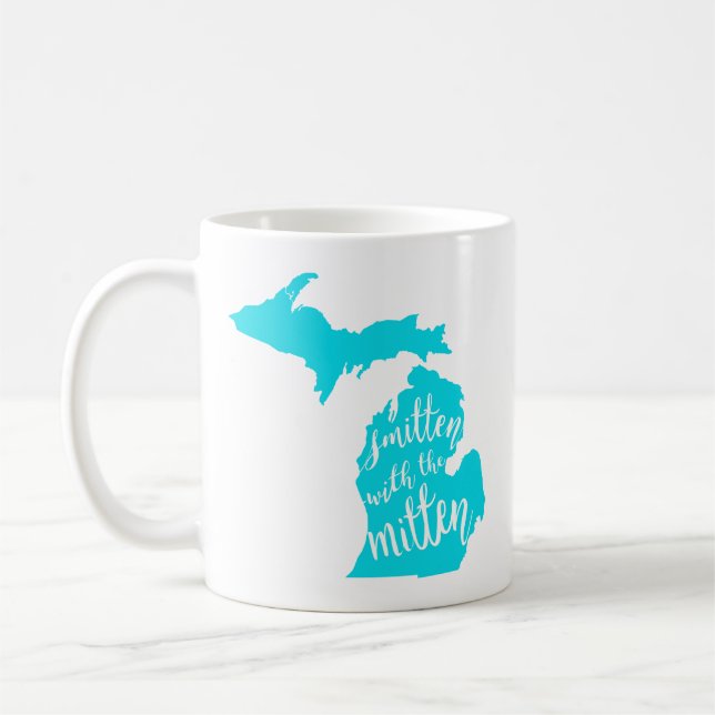 De Café Smitten com a caneca do mitene (Esquerda)