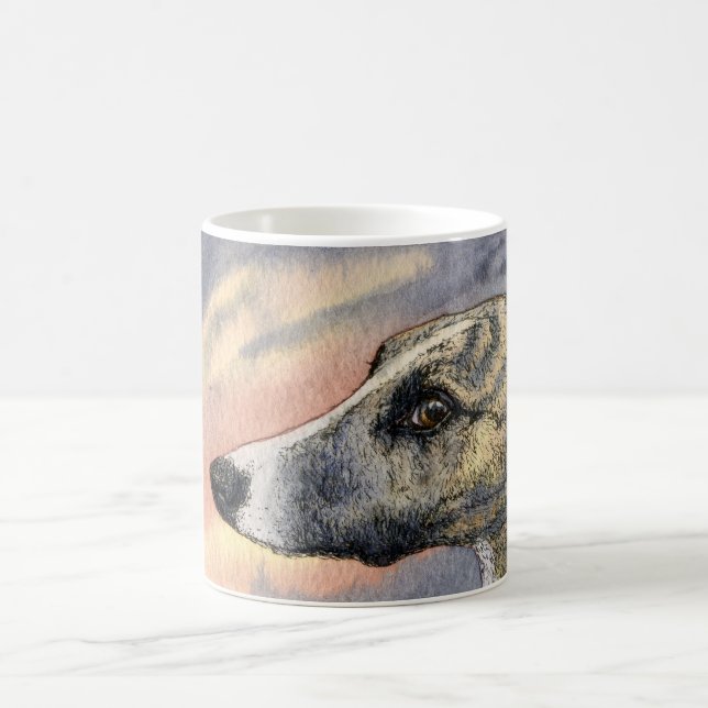 De Café Uma CANECA tímida, considerável do cão (Centro)