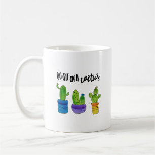 De Café Vá sentam-se em uma caneca do cacto