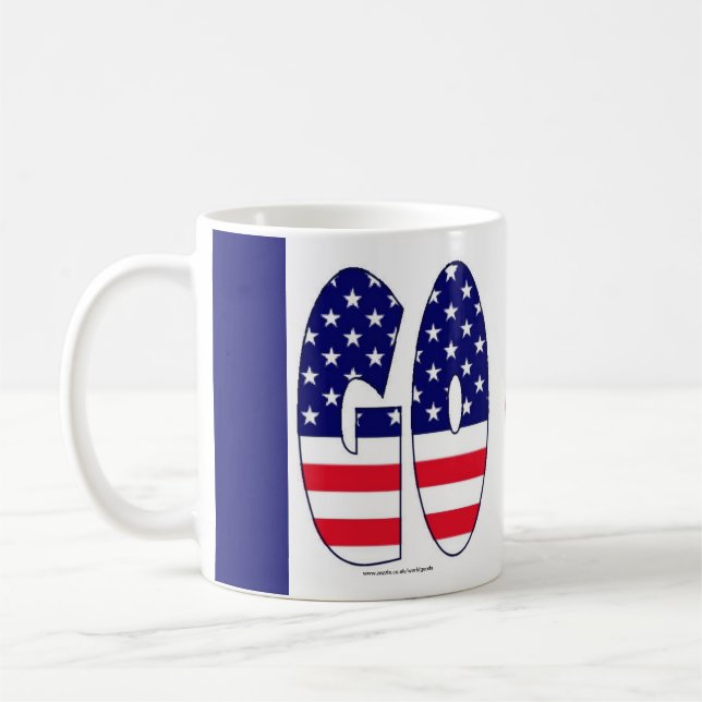 De Café Vai a caneca da lembrança da equipe dos Jogos (Esquerda)