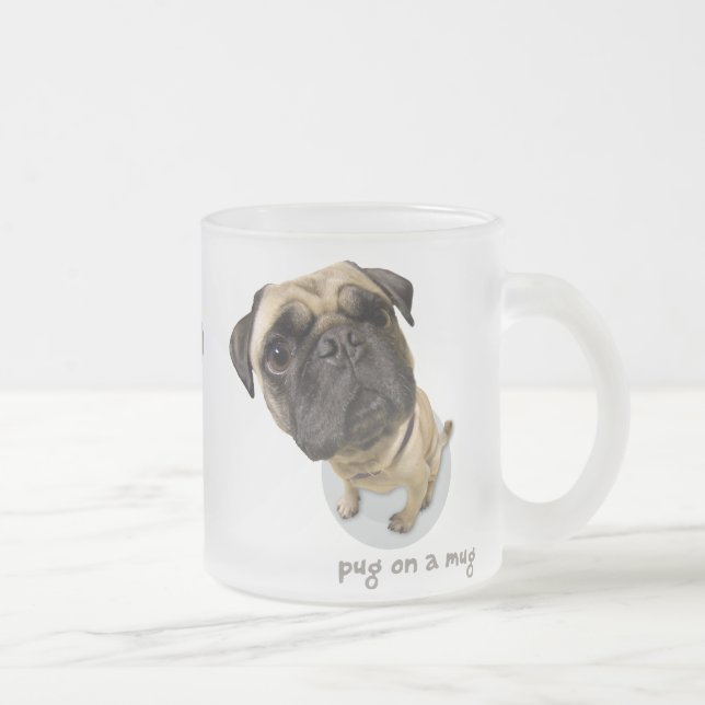 De Café Vidro Jateado Pug em uma caneca (Direita)