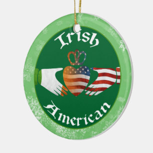 De Cerâmica Americano irlandês Claddagh do ornamento da árvo