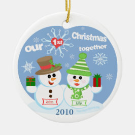 De Cerâmica Casal do Natal do costume o ornamento do primeiro