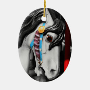 De Cerâmica Cavalo do carrossel no ornamento preto e branco