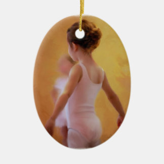 De Cerâmica No ornamento cor-de-rosa da bailarina