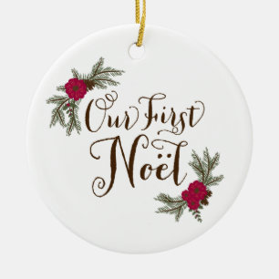 De Cerâmica O primeiro casou o ornamento personalizado Natal