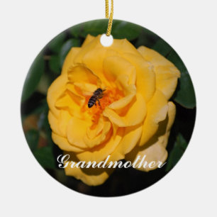 De Cerâmica Ornamento dos rosas amarelos da avó