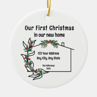 De Cerâmica Primeiro Natal No Nosso Novo Ornamento Doméstico