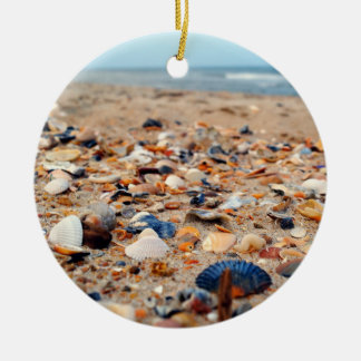 De Cerâmica Seashells no ornamento da praia