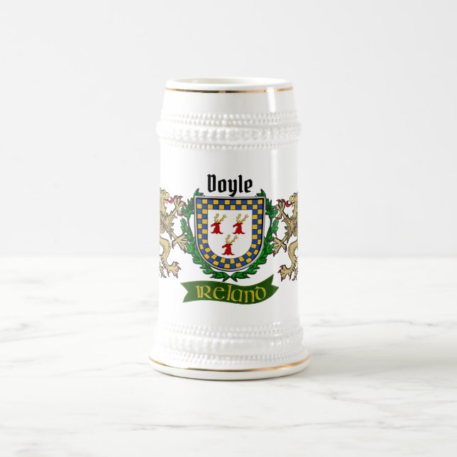 De Cerveja Doyle/O'Doyle Irish Shield Personalizou a Caneca d (Centro)