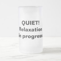 Relaxamento em andamento na caneca do fosco