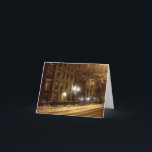 De Festividades Cartão 'An Old New York Winter' - Antigo<br><div class="desc">Uma típica cena de inverno da Greenwich Village. Inspirada pelas histórias de O. Henry,  esta carta traz lembranças de feriados há muito tempo. Mensagem dentro: Desejando a vocês todas as alegrias de um Natal antiquado!</div>