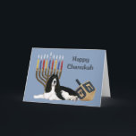 De Festividades Cartão Chanukah Menorah Dre, espanhol inglês<br><div class="desc">Lembrar a família e os amigos durante a temporada de Chanukah é uma maneira maravilhosa de manter contato com as pessoas que você ama e se importa. Criei com amor e cuidado estes cartões Chanukah para cães e tenho a certeza de que qualquer pessoa que ame cães ficará encantada em...</div>