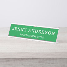 Nome Branco Verde e Nome do Título Desk Placa