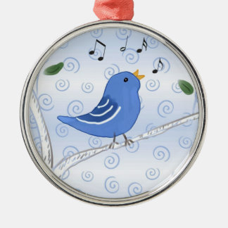 De Metal Bluebird bonito do canto em um ornamento do ramo