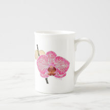 Caneca cor-de-rosa da orquídea