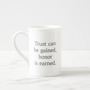 De Porcelana Caneca Especializada em Confiança e Honra