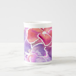 De Porcelana Um legante cor-de-rosa-chato e uma caneca chinesa 