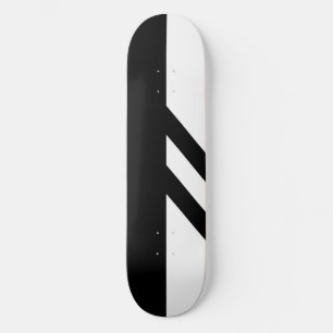 Deck de skate preto e branco segmentado