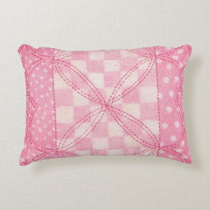 DECORATIVA ALMOFADA DE ACENTO COM COLCHA DE CORAÇÃO ROSA