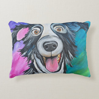 DECORATIVA ALMOFADA LOMBAR CÃO FELIZ