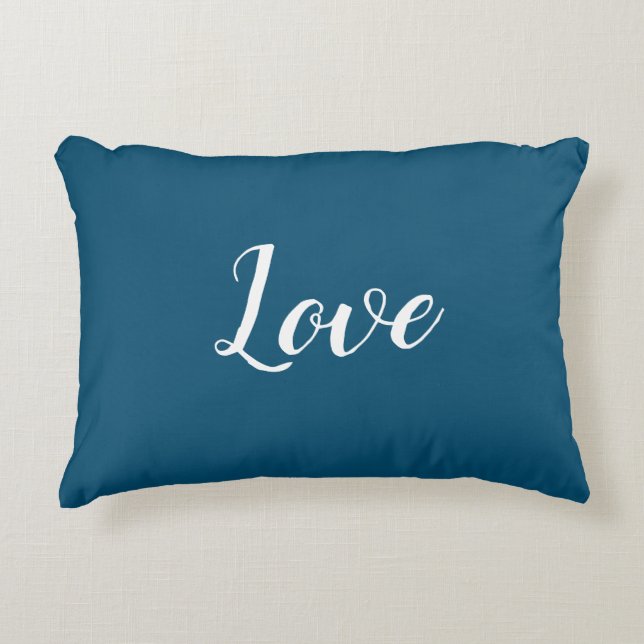 Decorativa "Amor" na Almofada de Acabamento Azul e Branco Bon (Frente)