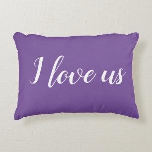 Decorativa "Eu amo nós" em Almofada de Acabamento Roxo Bonito