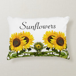Decorativa Girassóis em Almofada de Acabamento Floral Branco