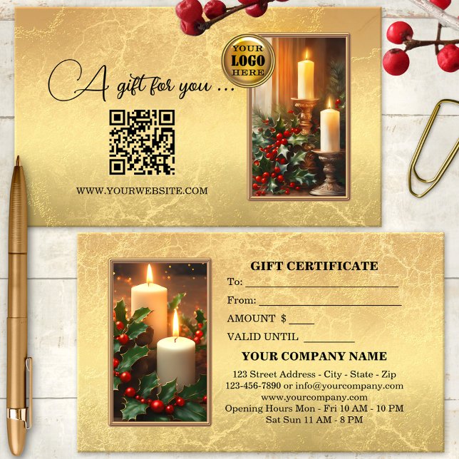 Desconto Velas de Natal Clássico em Ouro Cartão Presente de (A festive gift certificate featuring a classic Christmas design in gold with candles and holly)