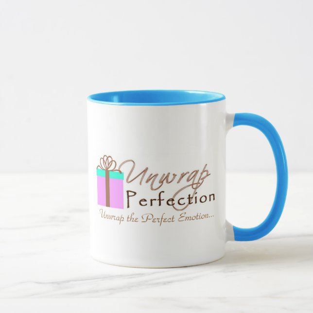 Desempacote a caneca do logotipo da perfeição (Direita)