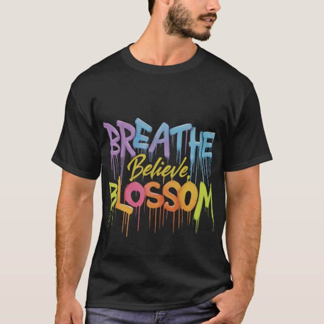Desenho de camiseta Rainbow Bloom Tee (Frente)