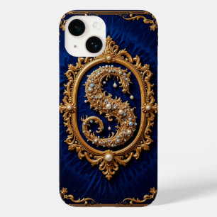 Desenho de Joia Dourada Luxuosa Ornamentada