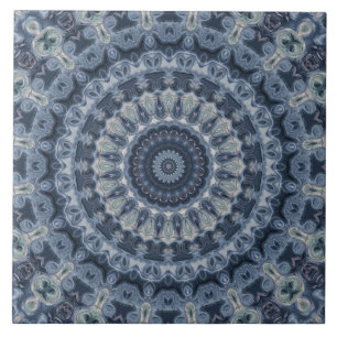 Desenho de Mandala Azul e Prateado