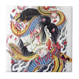 Desenho de Tatuagem Grotesca e de Cobra