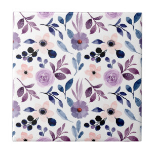 Desenho Floral Delicado com Folhas de Lavanda Azul