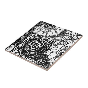 Desenho Floral em Preto e Branco com Padrão Zen