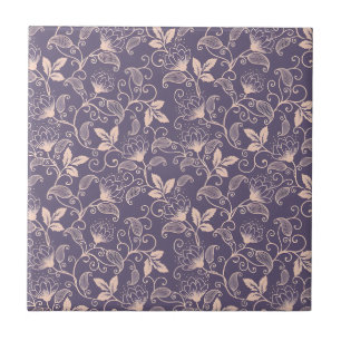 Desenho Floral Vintage com Videiras Giratórias