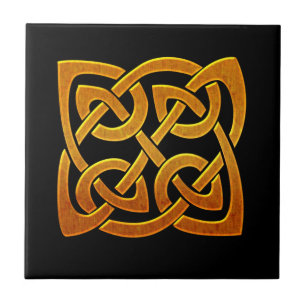 Design celta irlandês celta do ouro D2