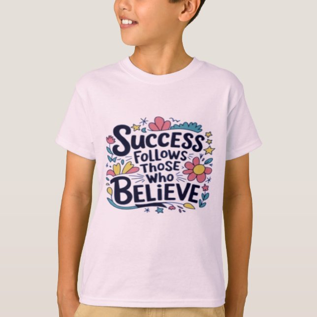 design de moda caminhando e camiseta de bondade (Frente)