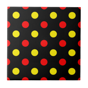 Design de Pontos Polka Amarelos Vermelhos Pretos