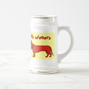 Design engraçado da caneca de cerveja do cão do