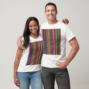 Design Multicolor em Camiseta Branca