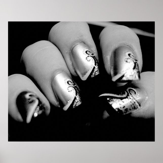 Designer Fingernails Poster (Frente)