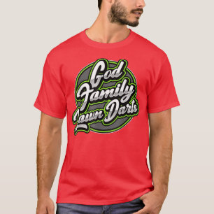 Deus, Família e Camiseta de Dardos de Leão