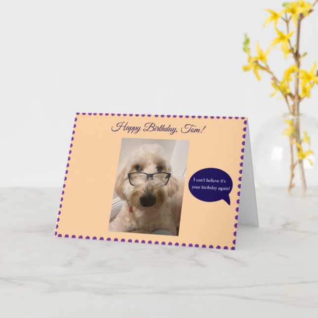 Dia de aniversário divertido, cartão de saudação d (Flor Amarela)