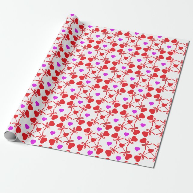 Dia de os namorados, coração e papel de embrulho (Desenrolado)